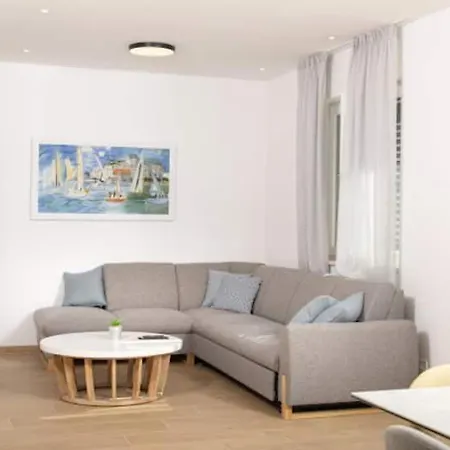 Vierra Hvar With Pool Apartment *